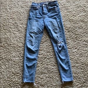 size 24 skinny Levi’s